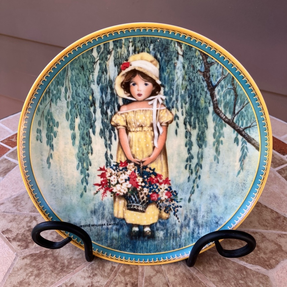 1986 Edwin M Knowles Limited edition of Easter